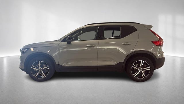 Volvo XC40 2025 – bild 3