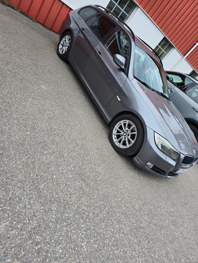 BMW 320d 2010
