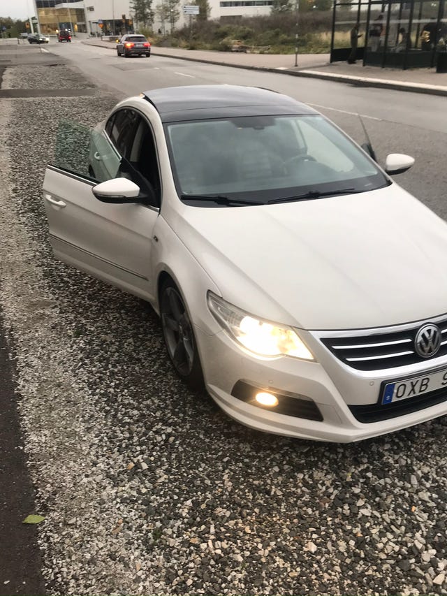 Volkswagen Passat CC 2011