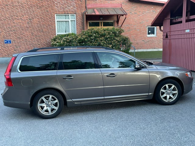 Volvo V70 2011