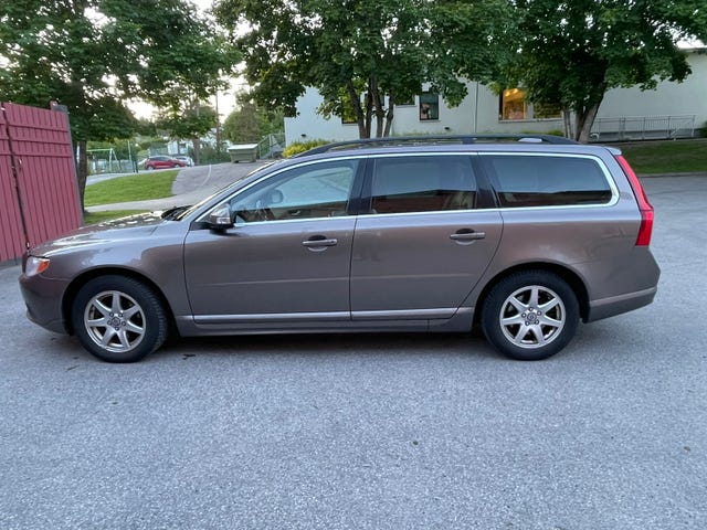 Volvo V70 2011 – bild 2