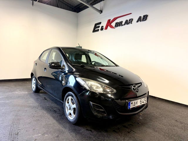 Mazda 2 2011