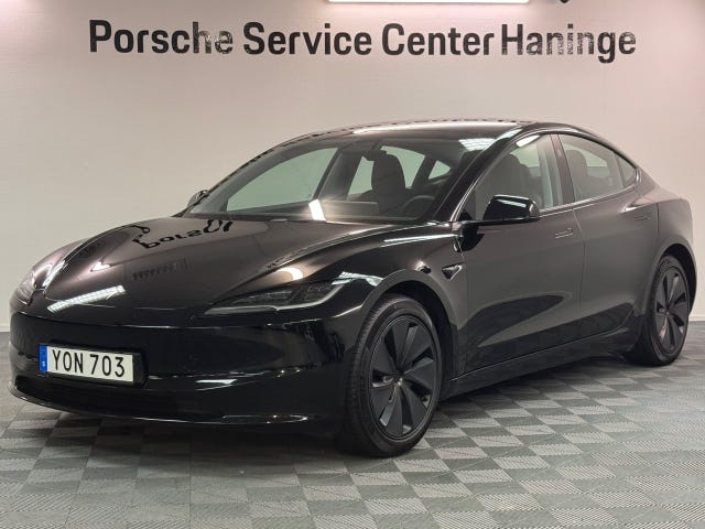 Tesla Model 3 2024
