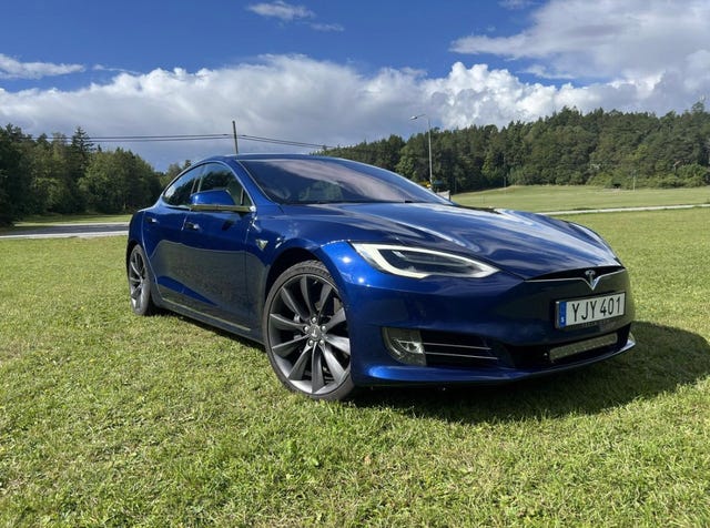 Tesla Model S 2018