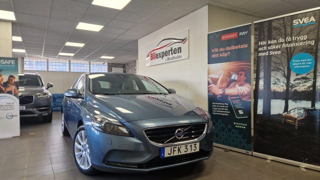Volvo V40 2014