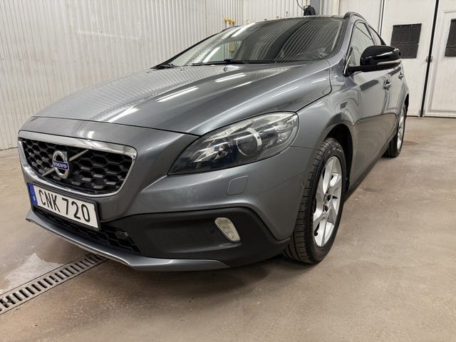 Volvo V40 Cross Country 2015