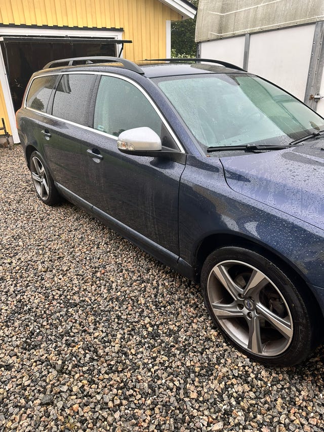 Volvo V70 2010 – bild 2