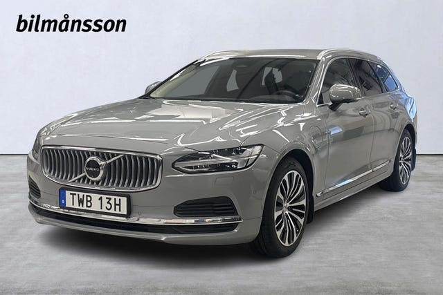 Volvo V90 2025