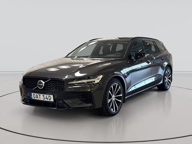 Volvo V60 2025