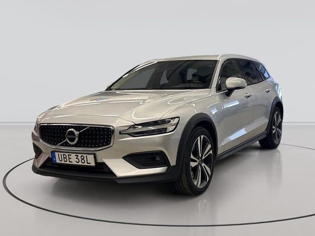 Volvo V60 Cross Country 2021