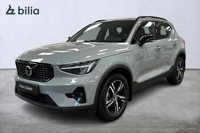 Volvo XC40 2025