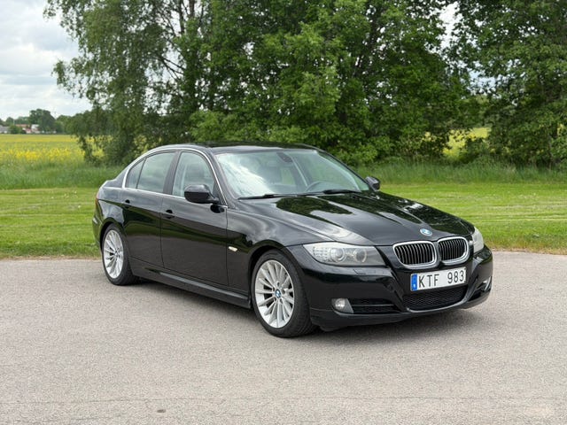 BMW 325i 2011