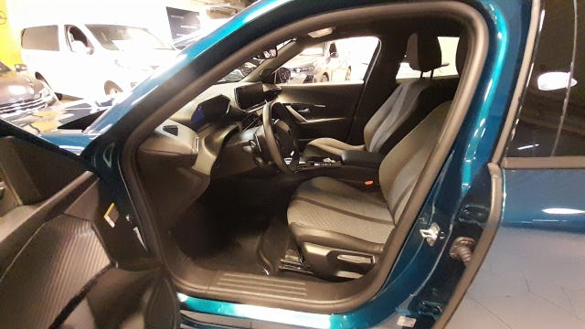 Peugeot 2008 2025 – bild 3