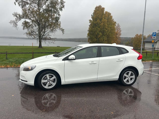 Volvo V40 2017
