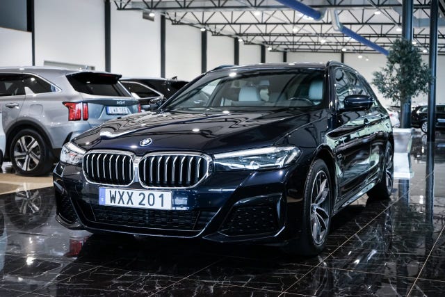 BMW 530e 2023