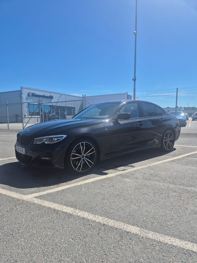 BMW 330d 2019