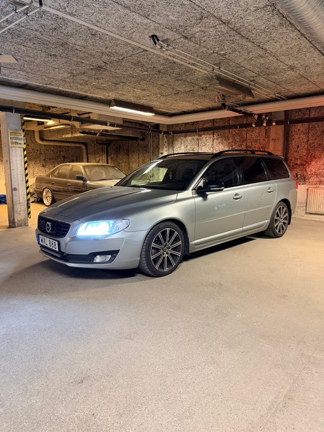 Volvo V70 2016