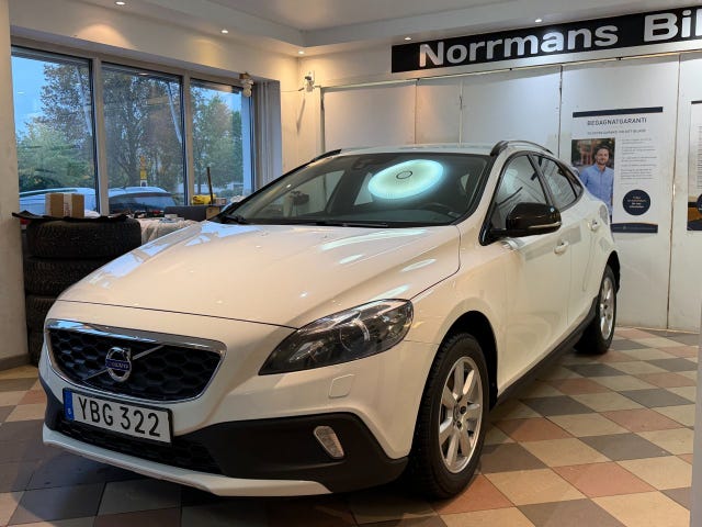 Volvo V40 Cross Country 2016