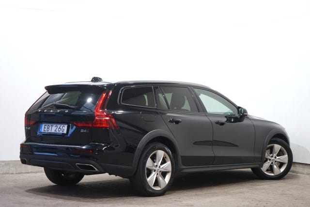 Volvo V60 Cross Country 2022 – bild 4