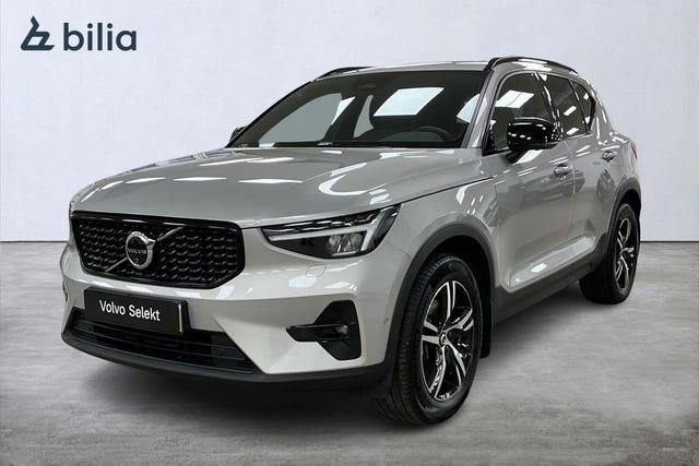 Volvo XC40 2025