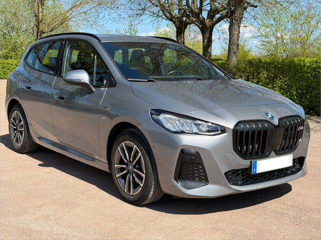 BMW 230e 2023