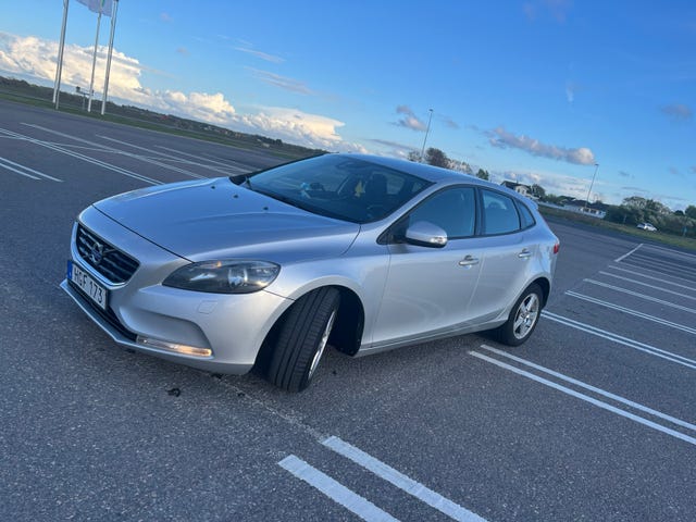 Volvo V40 2015