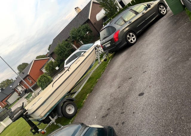 Fin båt