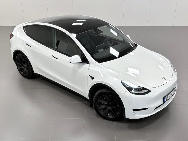 Tesla Model Y 2023