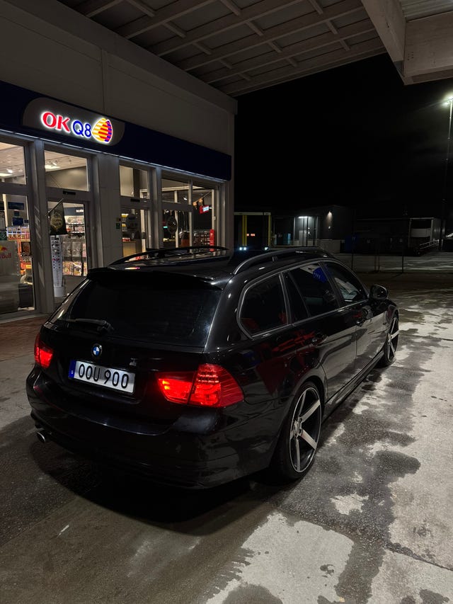 BMW 320d 2010