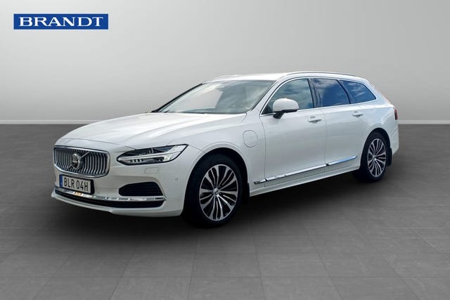 Volvo V90 2025
