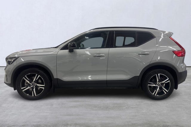 Volvo XC40 2025 – bild 2