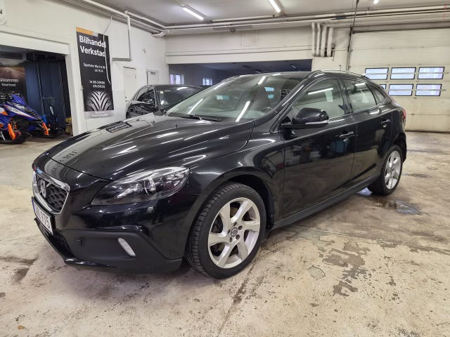 Volvo V40 Cross Country 2015