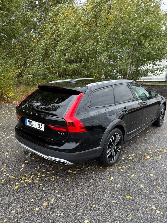 Volvo V90 Cross Country 2020 – bild 2