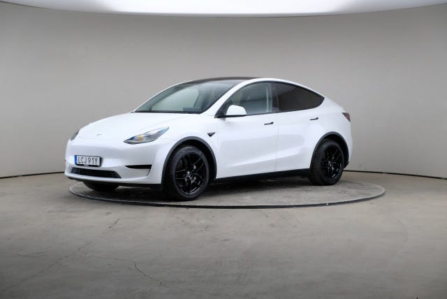 Tesla Model Y 2023
