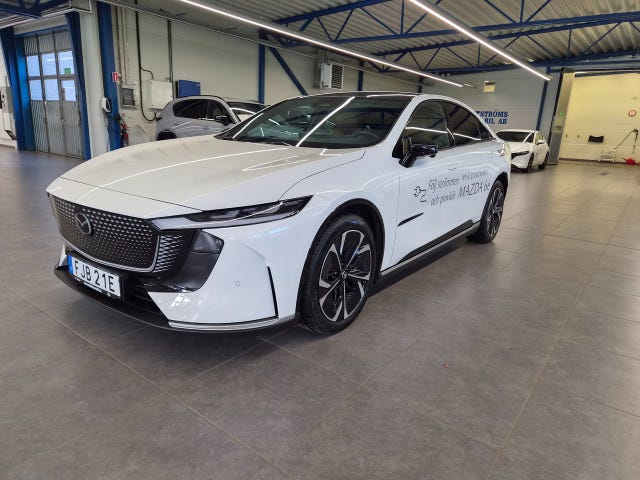 Mazda 6e 2025