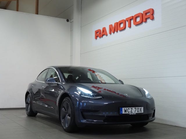 Tesla Model 3 2020