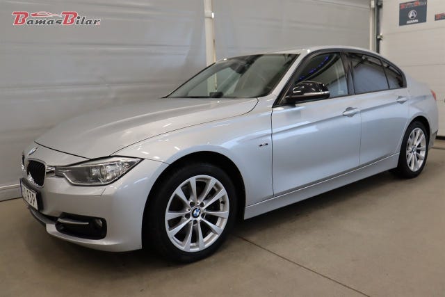 BMW 320 2012