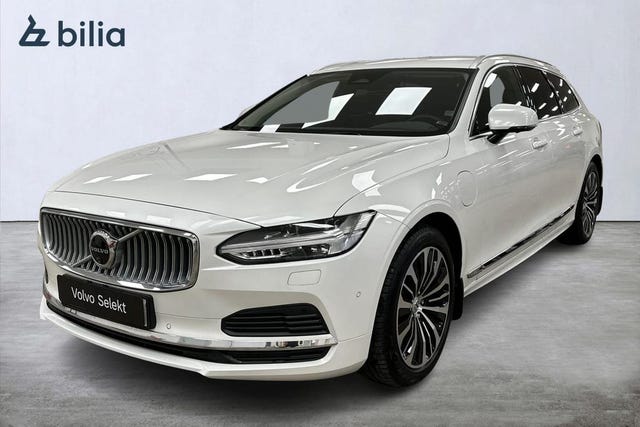 Volvo V90 2025