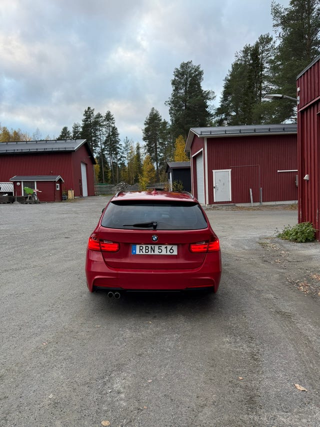 BMW 330d 2013 – bild 3