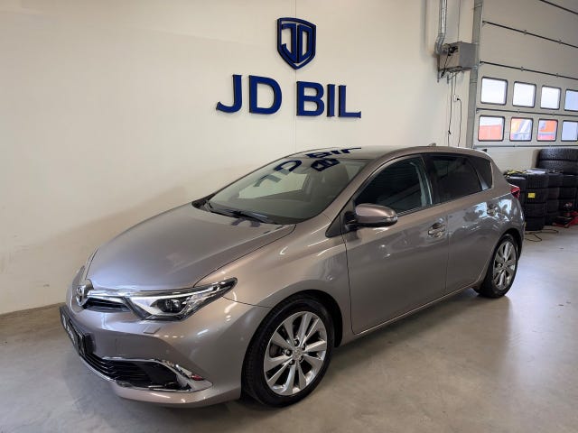 Toyota Auris 2016