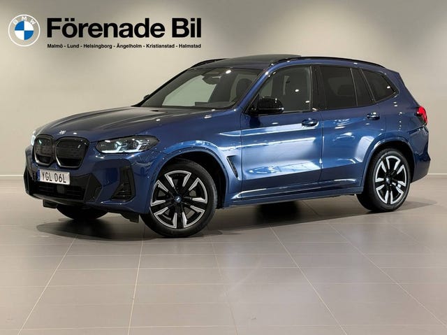 BMW iX3 2024