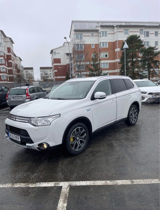 Mitsubishi Outlander 2015