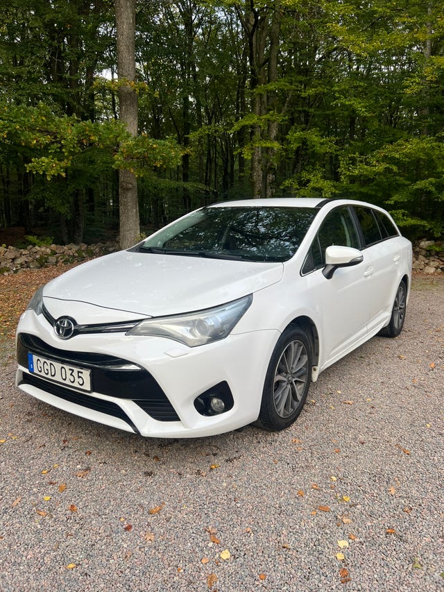 Toyota Avensis 2016