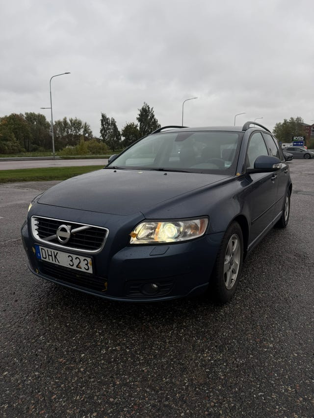 Volvo V50 2011