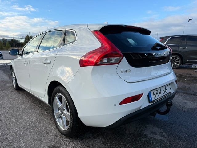Volvo V40 2015 – bild 2