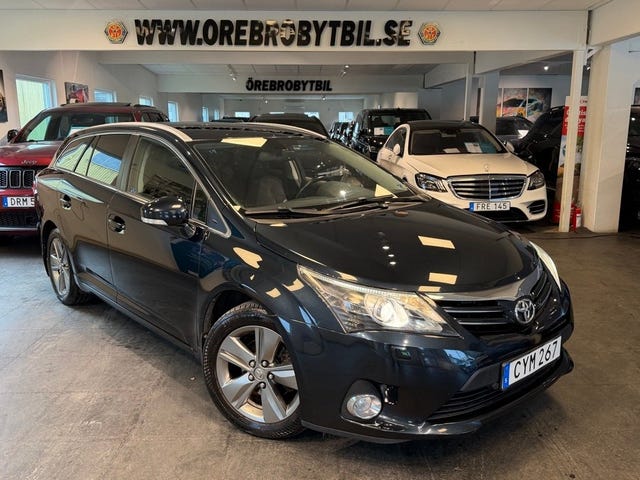 Toyota Avensis 2015