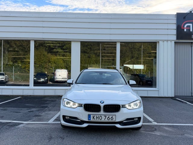 BMW 318d 2014 – bild 2