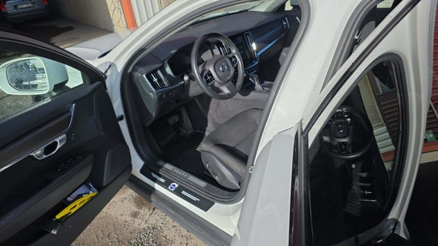 Volvo V90 Cross Country 2019 – bild 4