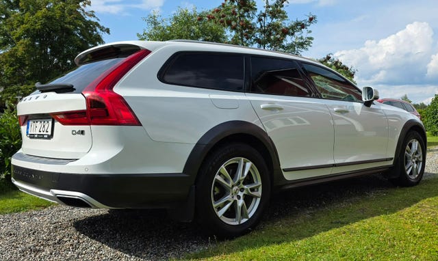 Volvo V90 Cross Country 2019 – bild 2