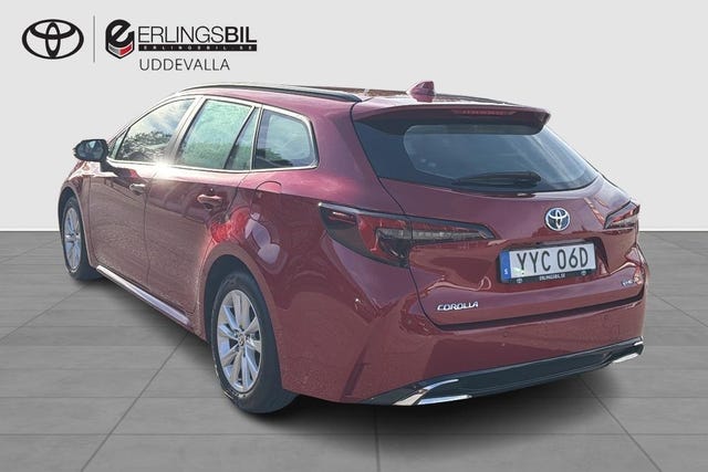 Toyota Corolla 2024 – bild 3